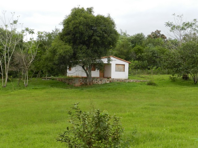 Haus mit 5000 m² in Itacurubi